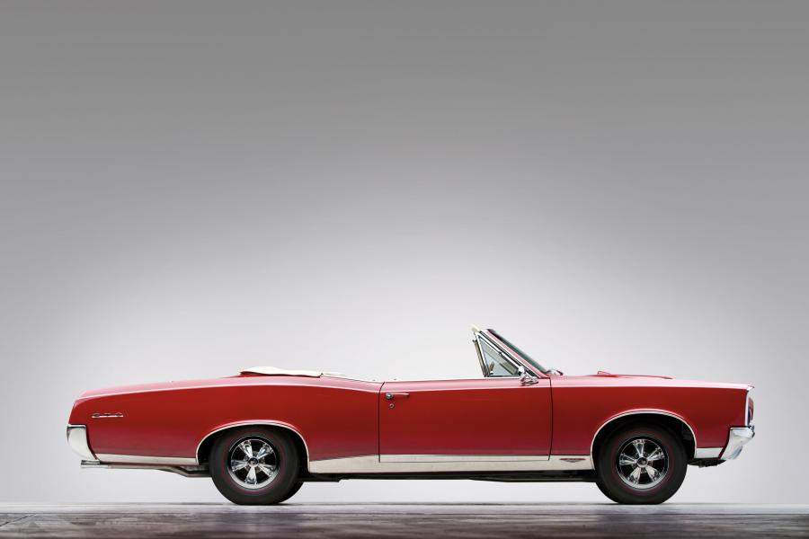  Pontiac GTO Convertible 1967 года  (фото 21 из 35)
